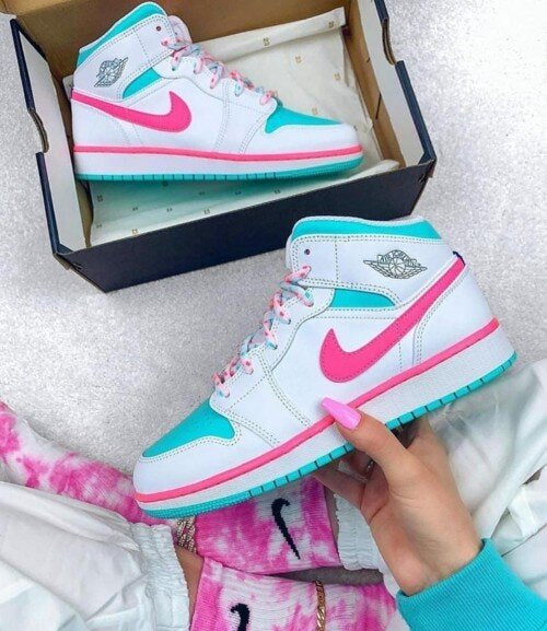 Air Jordan Retro 1 Mid Gs White Digital Pink-Aurora Green-Soar 2021