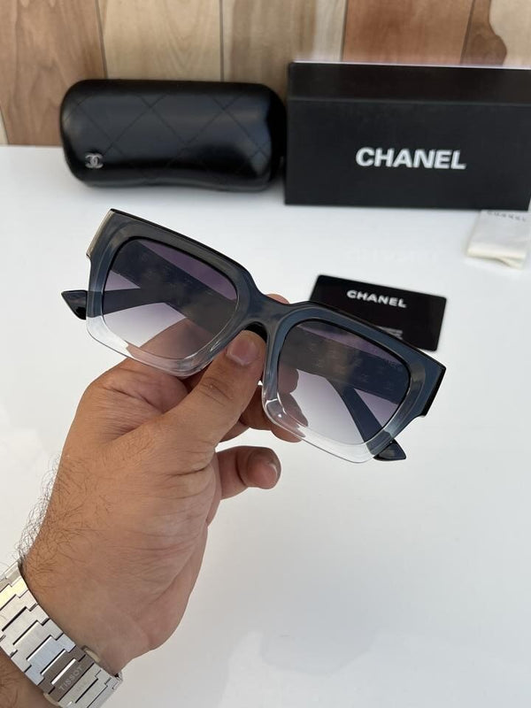 Chanel 1326 Black White