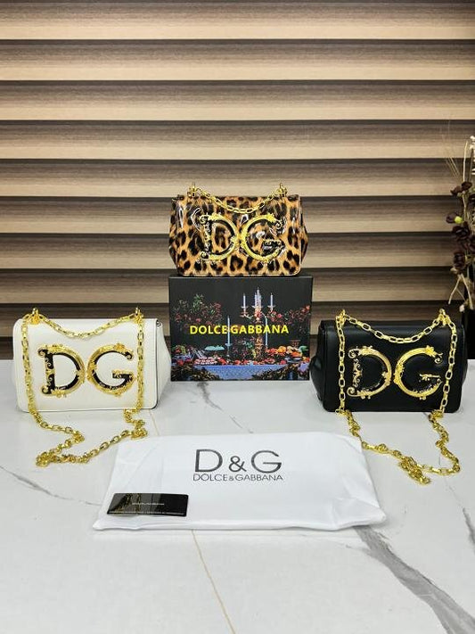 Dolce & Gabanna Glossy Nappa Shoulder Bag With Box Dustbag Card(1)