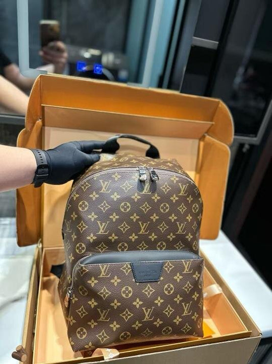 Louis Vuitton 04 Discovery Backpack With Dustcover