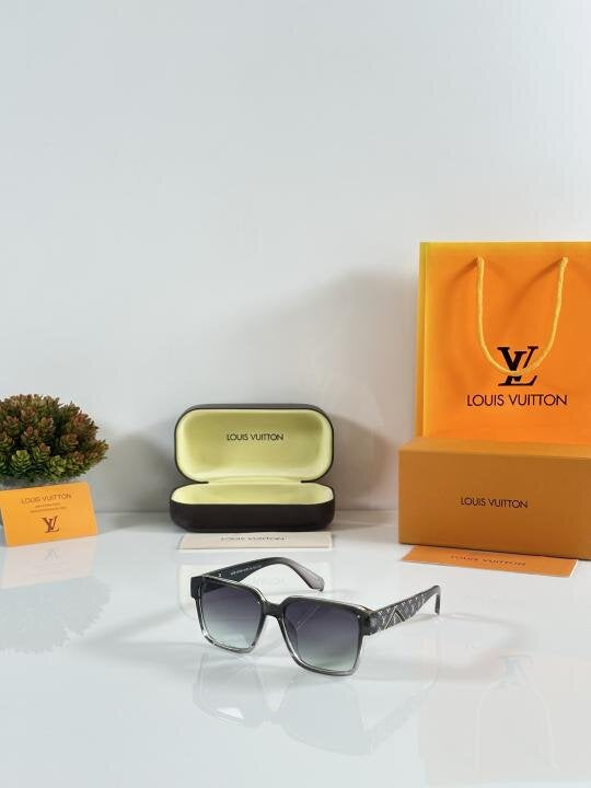 Louis Vuitton Wmns 1205 Grey Green