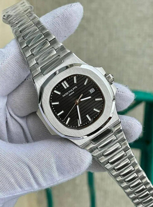 Patek Philipe Nautilus Silver Black